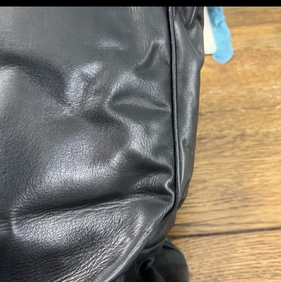 Designer CHANEL Vintage Tote Handbag Authentic!! Not for trade - Picture 4 of 11